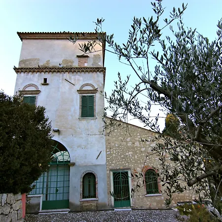 Hotel Giona
