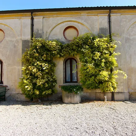 Giona Hotel 4*