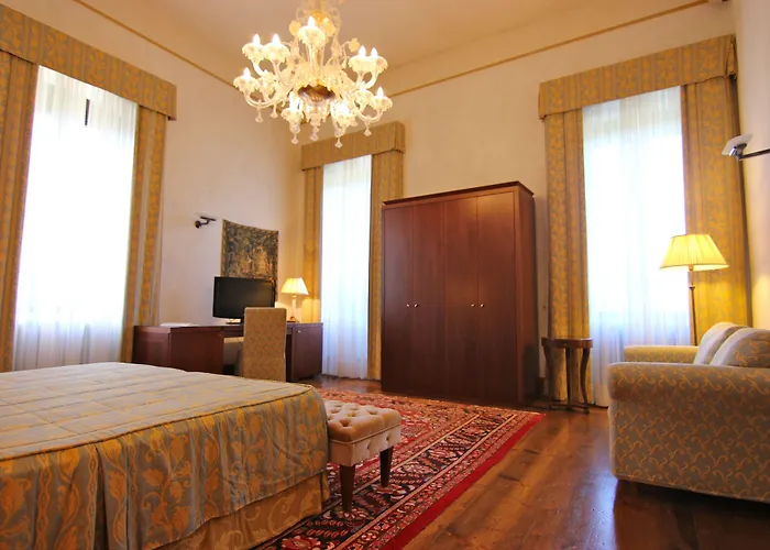 Giona Hotel 4*