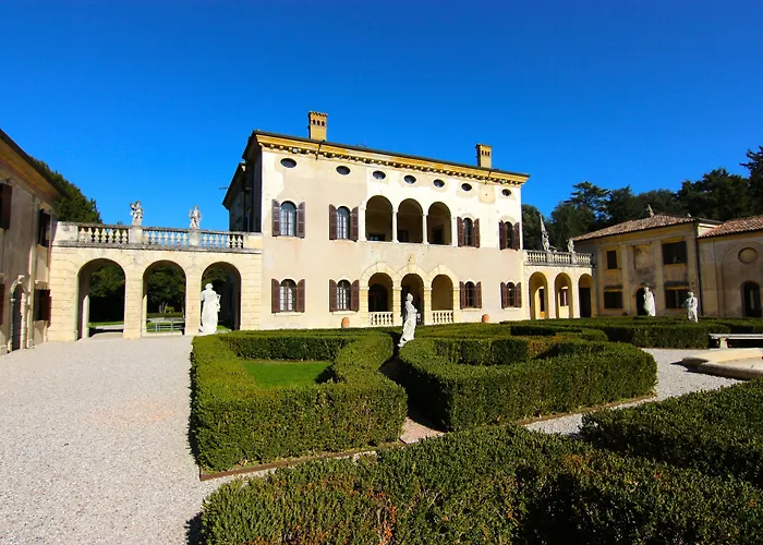 Hotel Giona