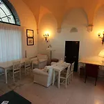 Giona 4*