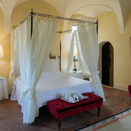 Hotel Giona 4*