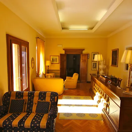 Giona Hotel